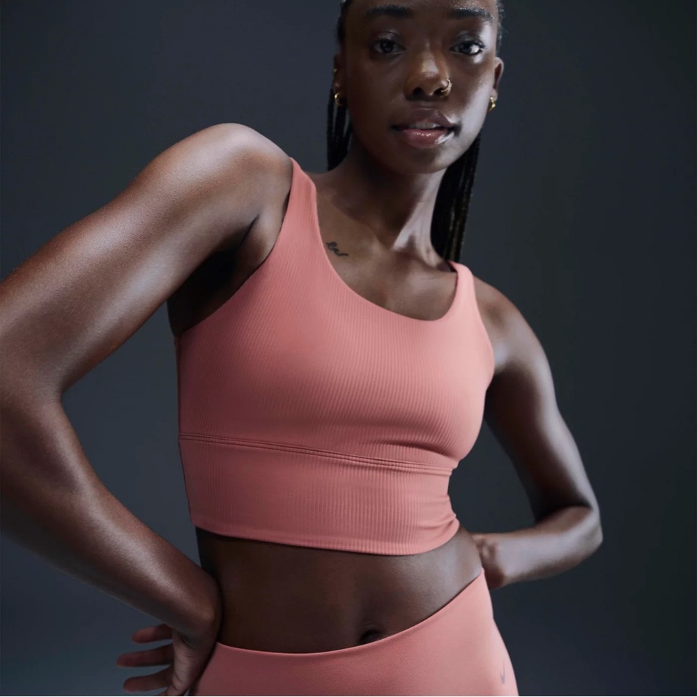 New ✨ Nike Zenvy Ribbed Bra